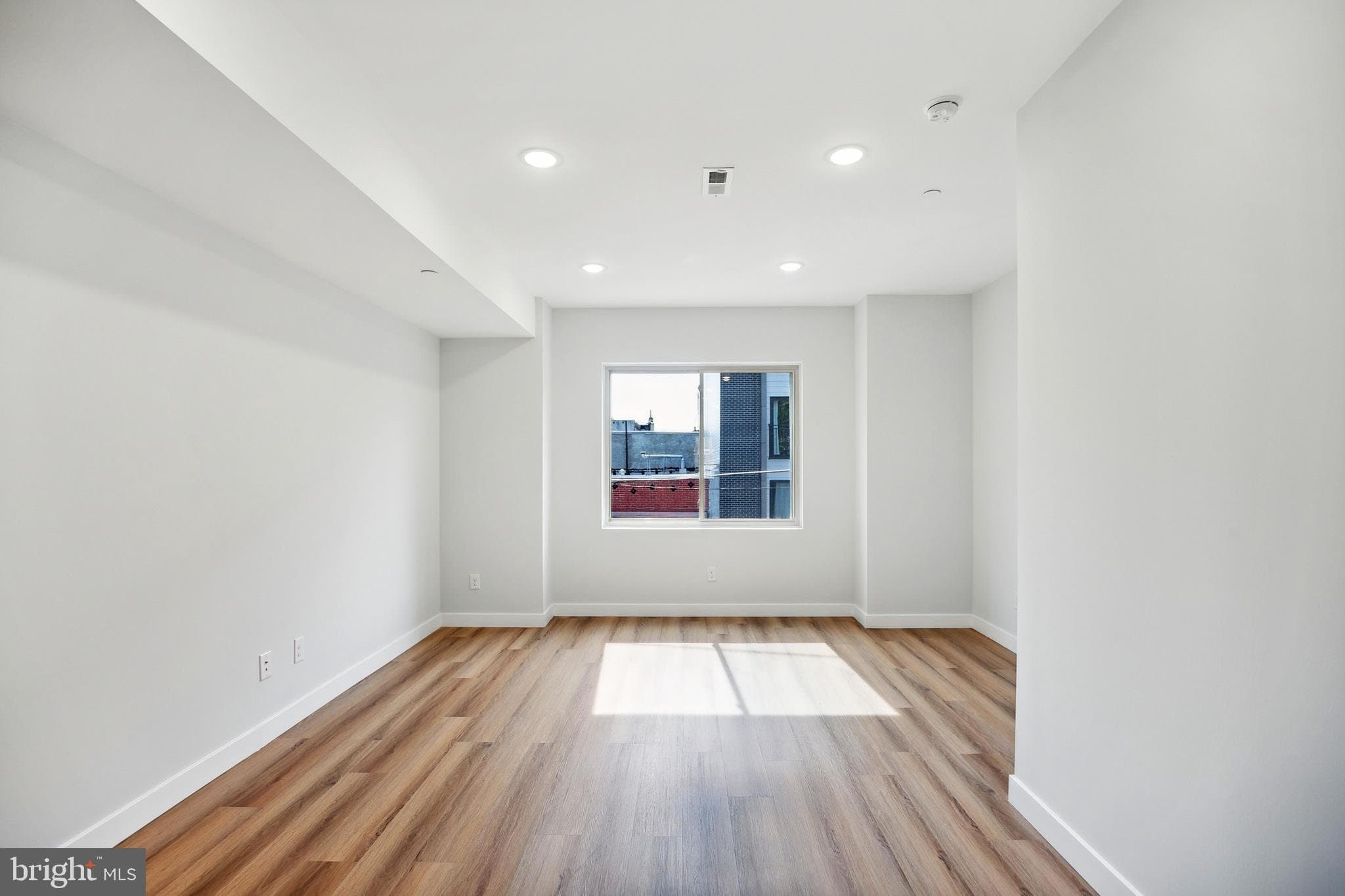 Philadelphia Apartment: 2222 N 7th St, Philadelphia, PA 19133