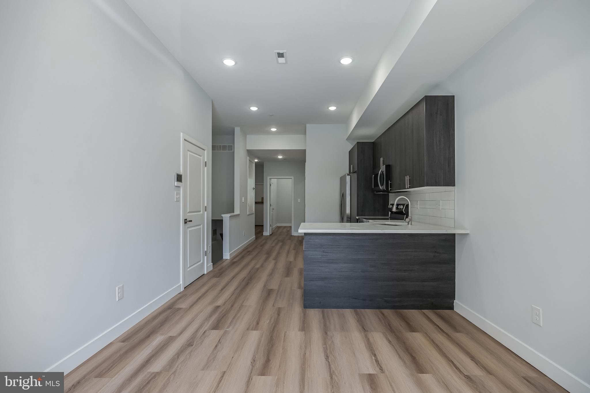 Philadelphia Apartment: 2222 N 7th St, Philadelphia, PA 19133