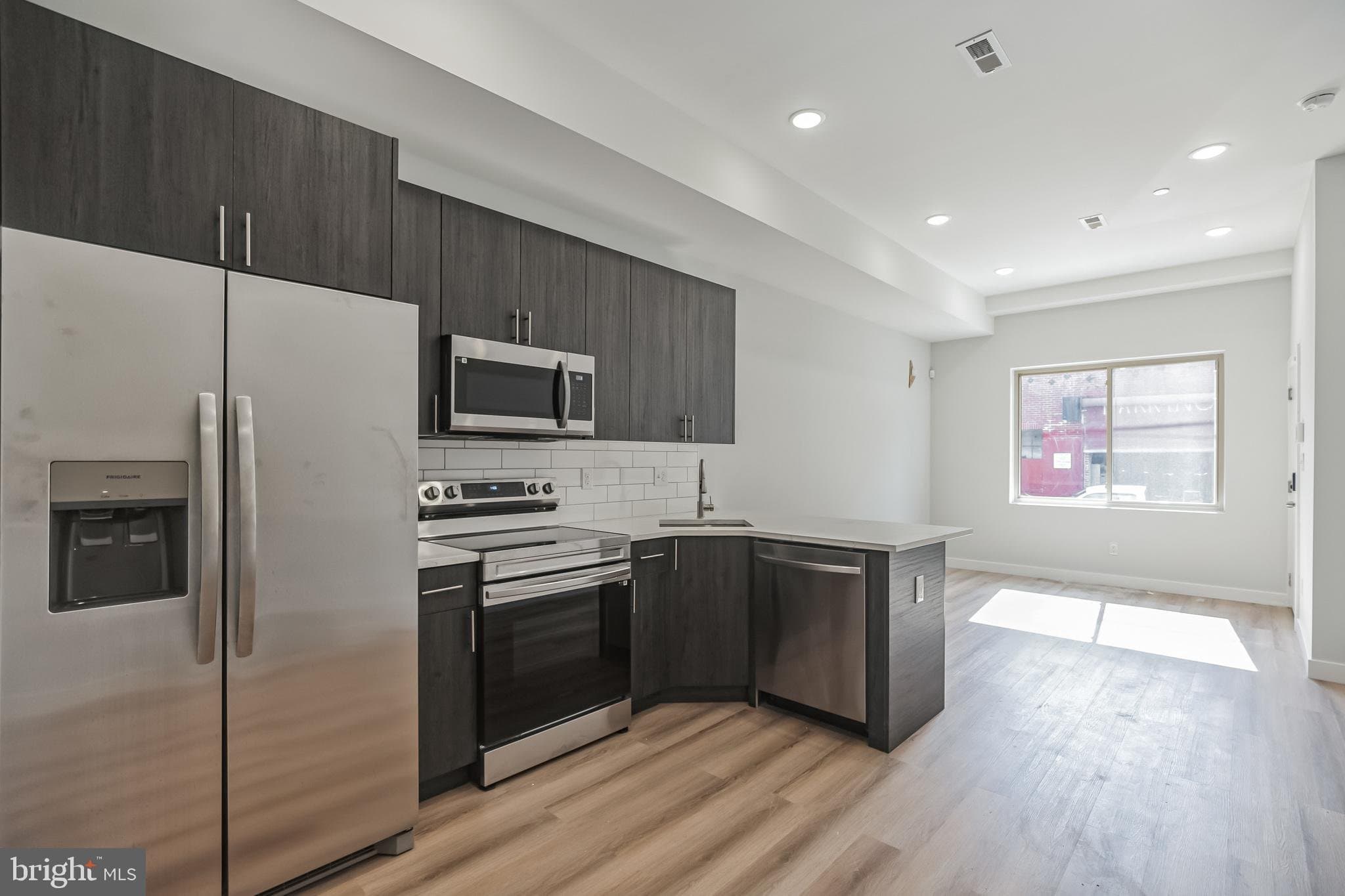 Philadelphia Apartment: 2222 N 7th St, Philadelphia, PA 19133