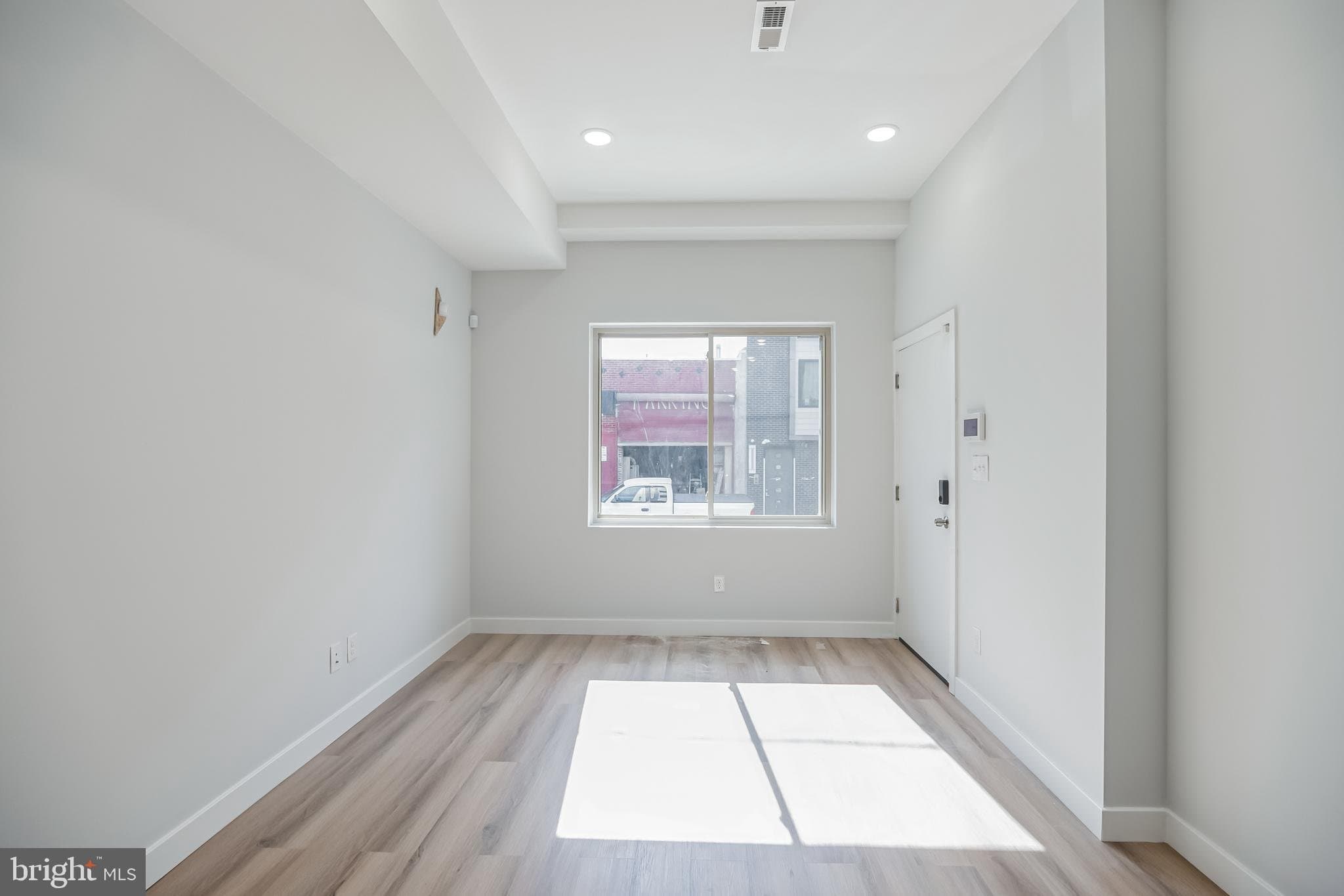 Philadelphia Apartment: 2222 N 7th St, Philadelphia, PA 19133