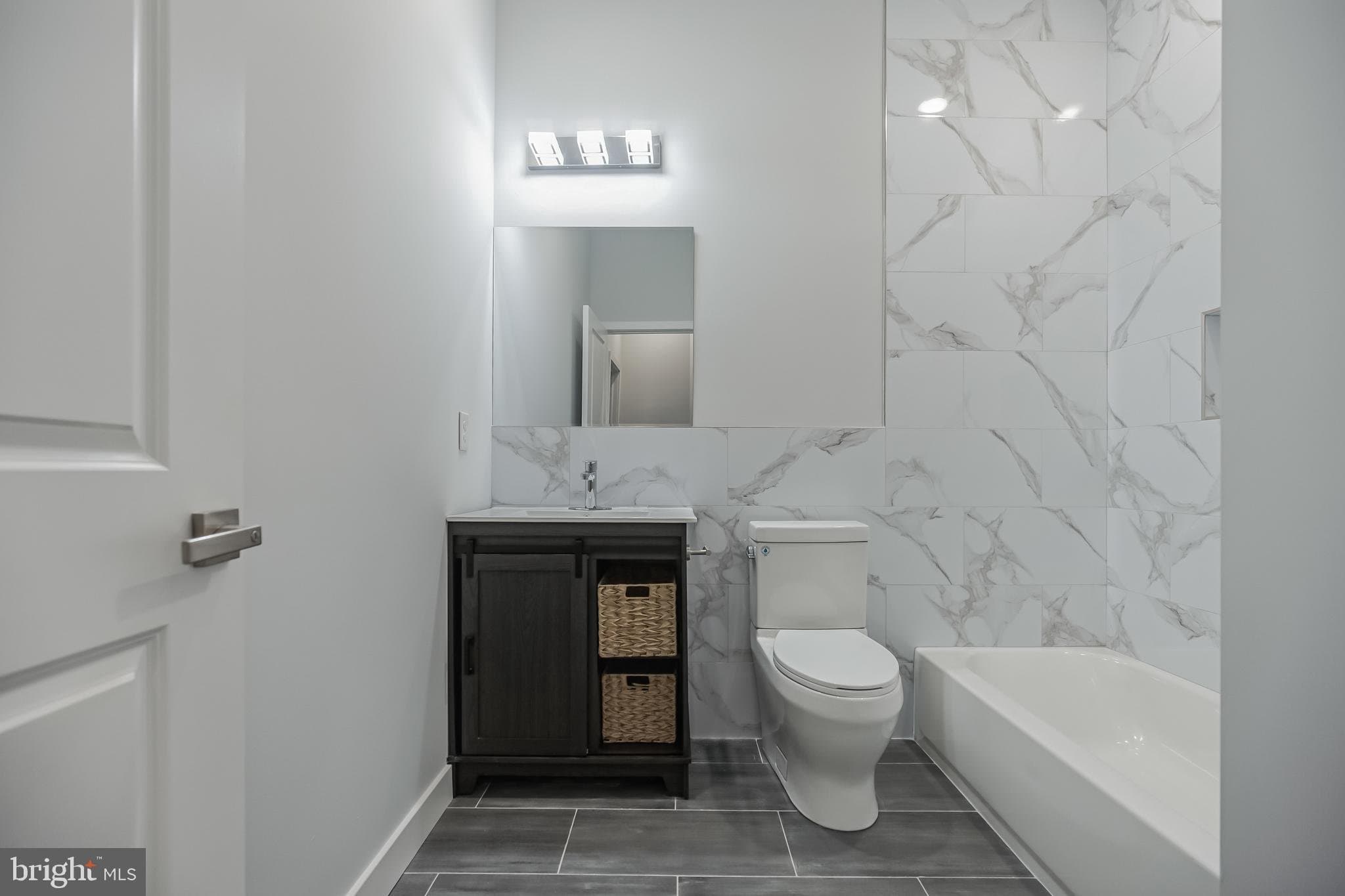 Philadelphia Apartment: 2222 N 7th St, Philadelphia, PA 19133