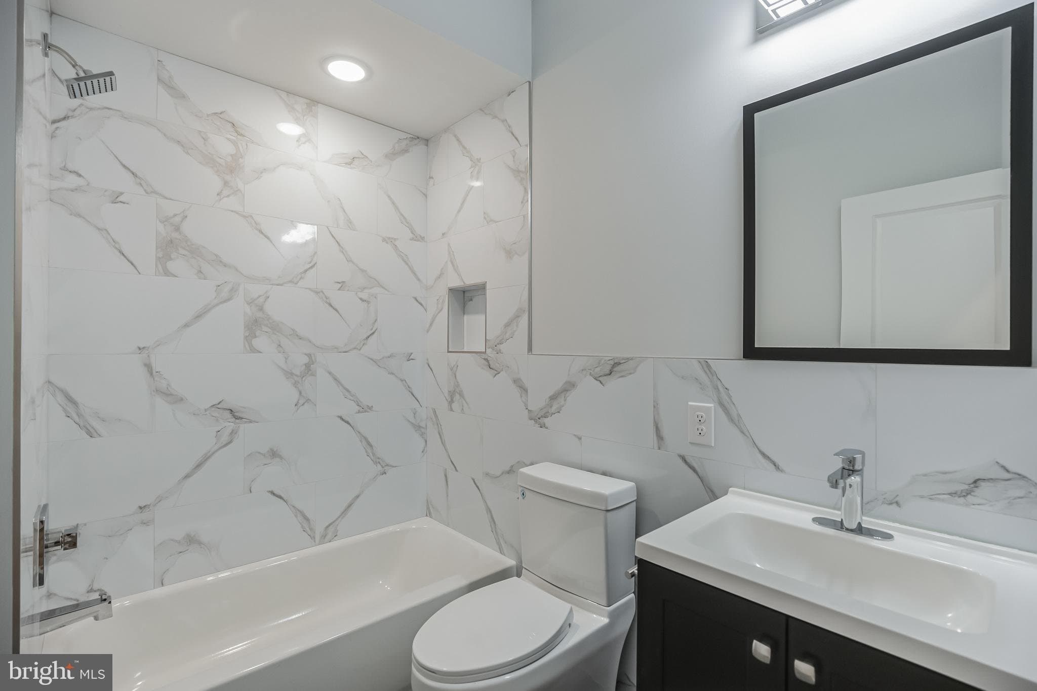 Philadelphia Apartment: 2222 N 7th St, Philadelphia, PA 19133