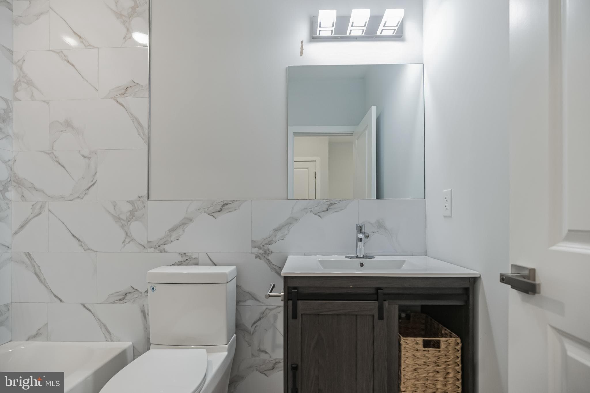 Philadelphia Apartment: 2222 N 7th St, Philadelphia, PA 19133
