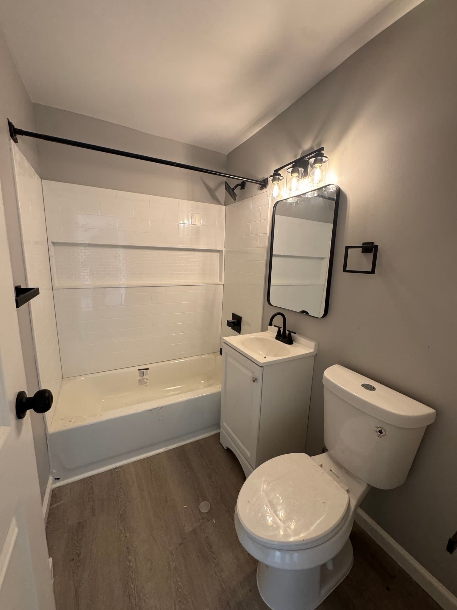 Hartford Apartment: 170 Earle Street