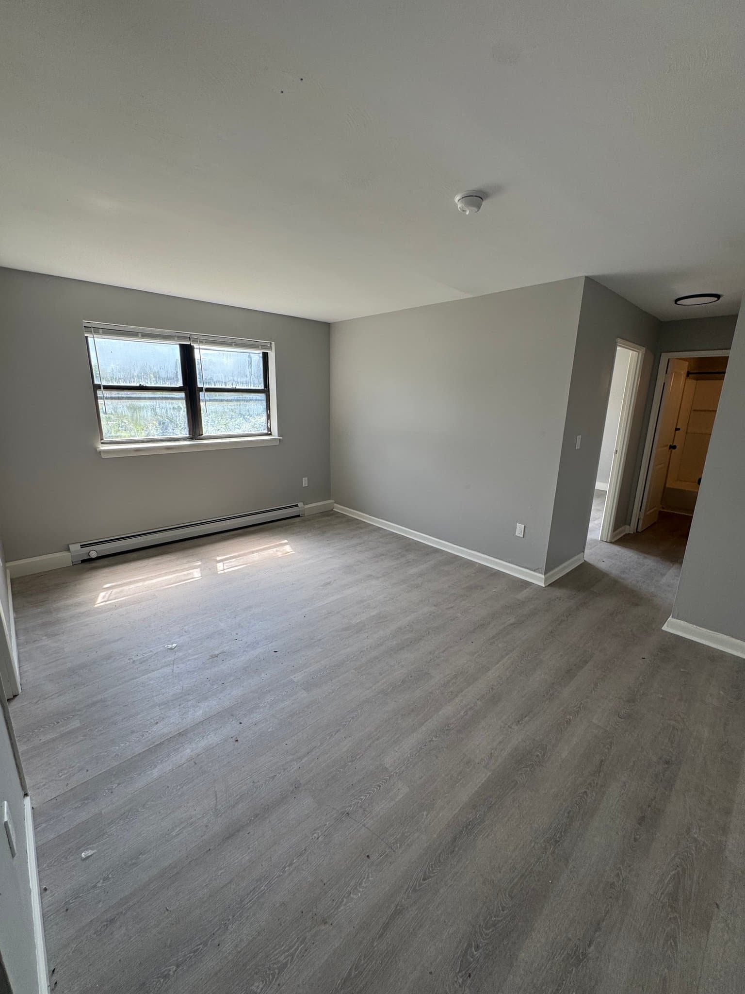 Hartford Apartment: 170 Earle Street