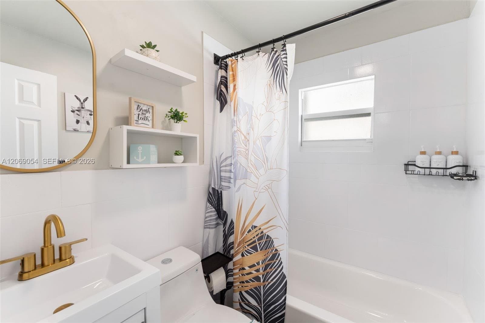 Miami House: 2275 NW 33rd St
