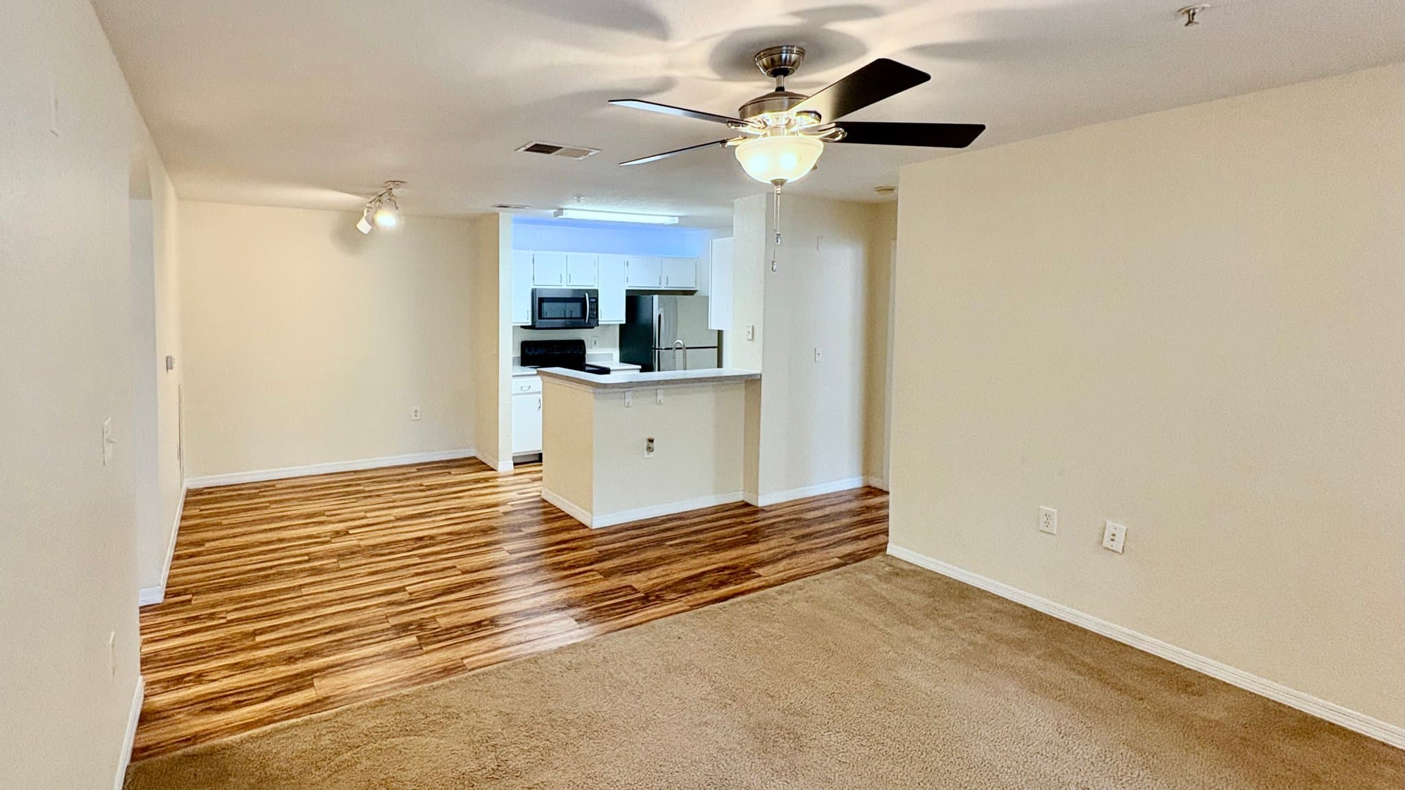 Lakewood Ranch Condo: 8917 Manor Loop