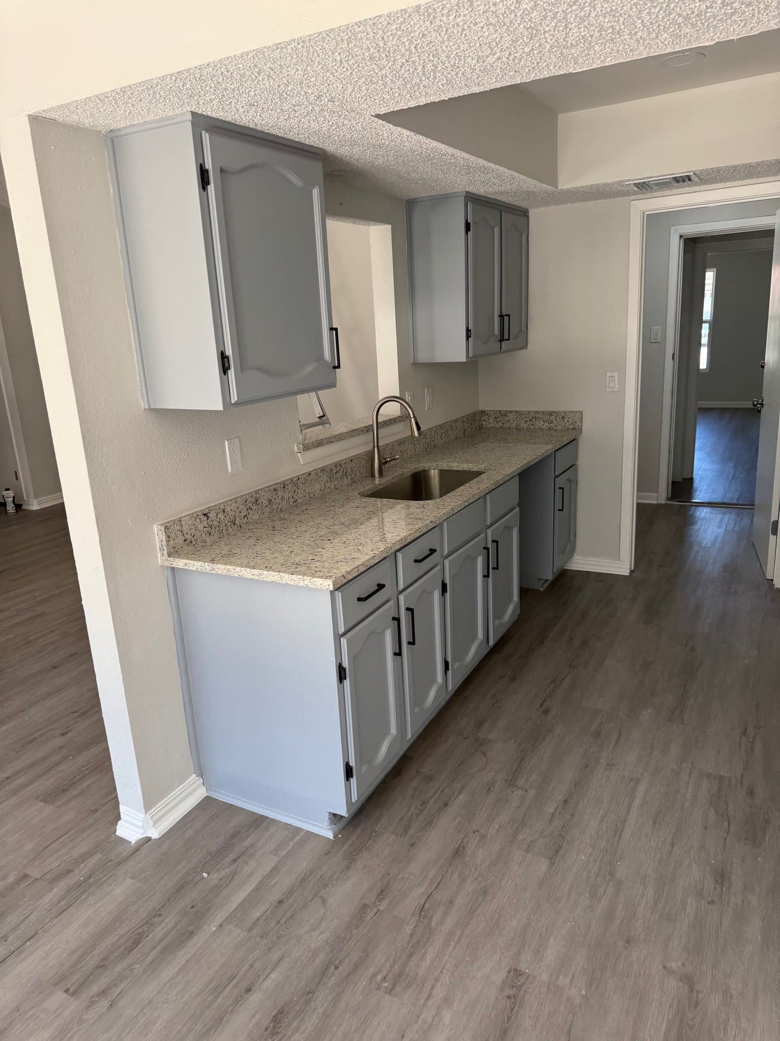 San Antonio House: 7534 Lincoln village dr