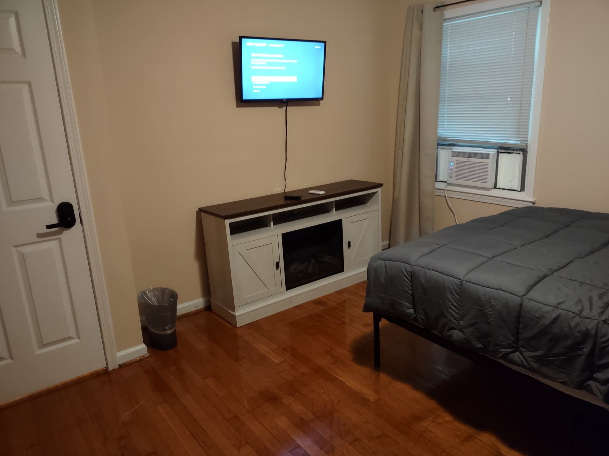 Norcross Single Room: 5823 Button gwinnett pl