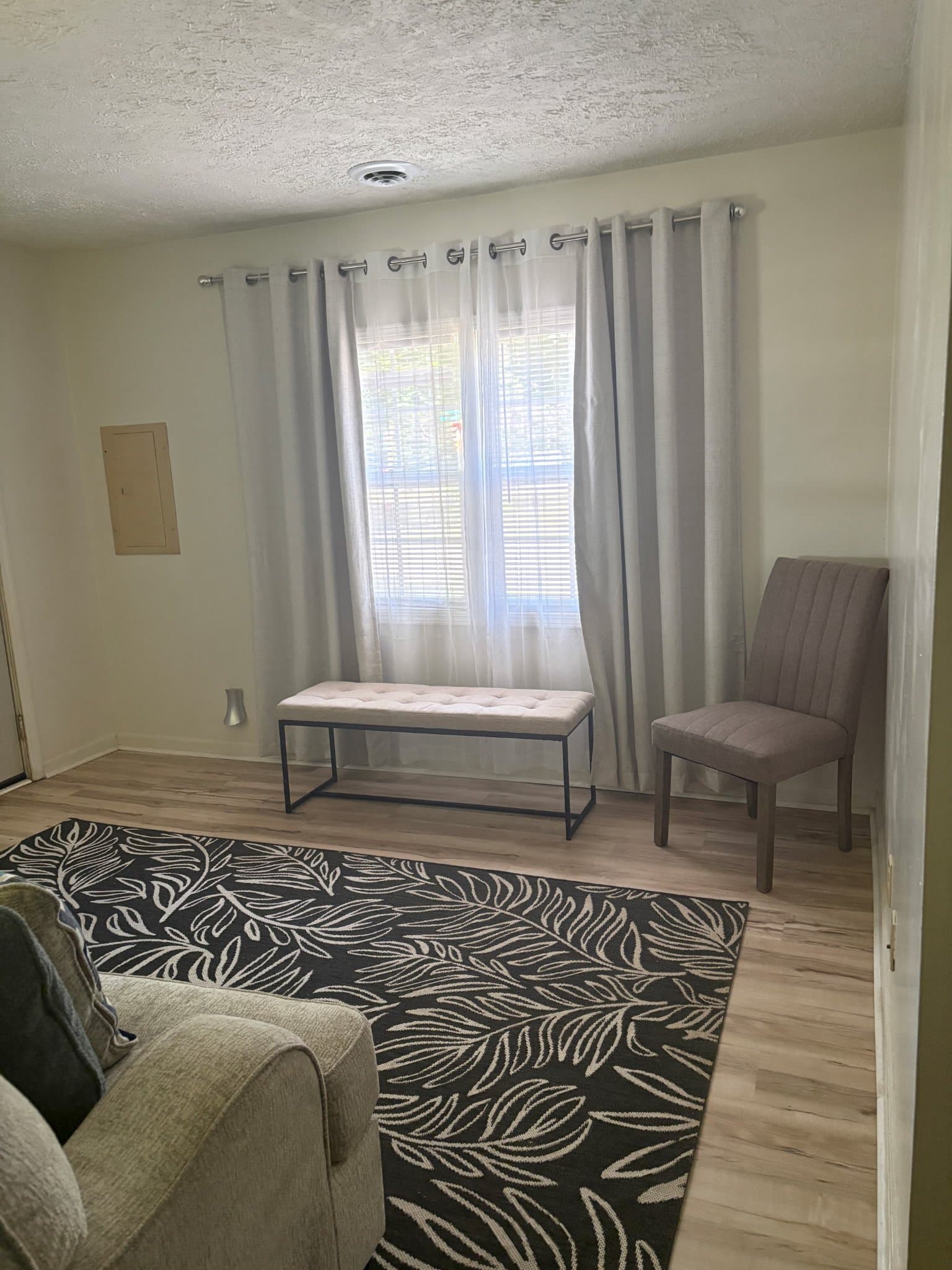 Lansing Single Room: 3705 Burchfield
