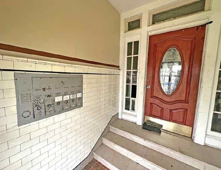 Hartford Apartment: 15-17 Kenneth St