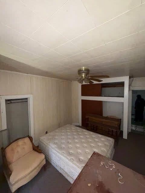 Decatur House: 1103 E Prairie St