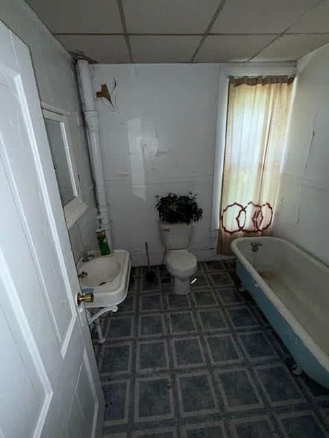 Decatur House: 1103 E Prairie St