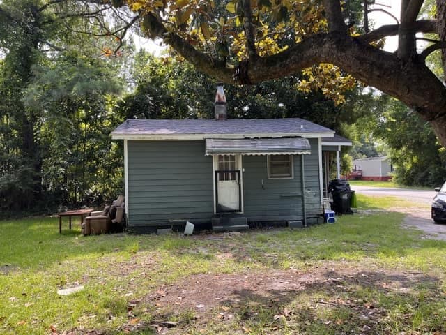 New Bern House: 2000 Aycock Ave