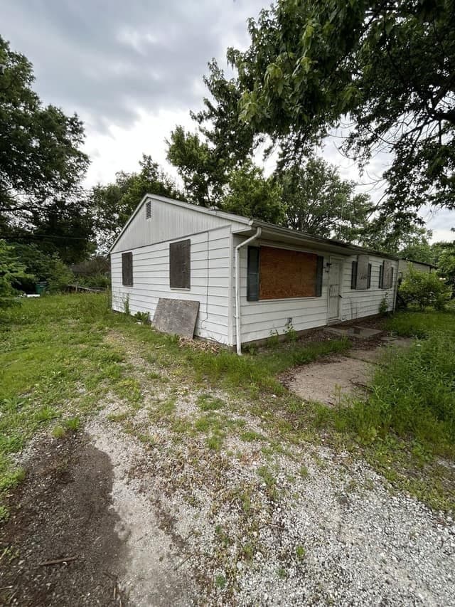 Sauget House: 1320 Williams St
