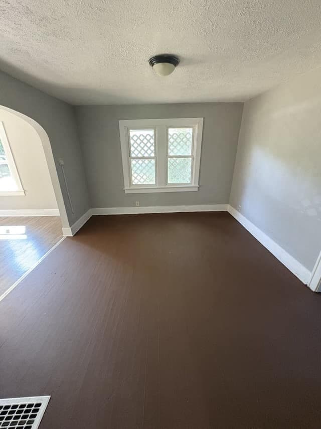 Decatur House: 238 W Peoria