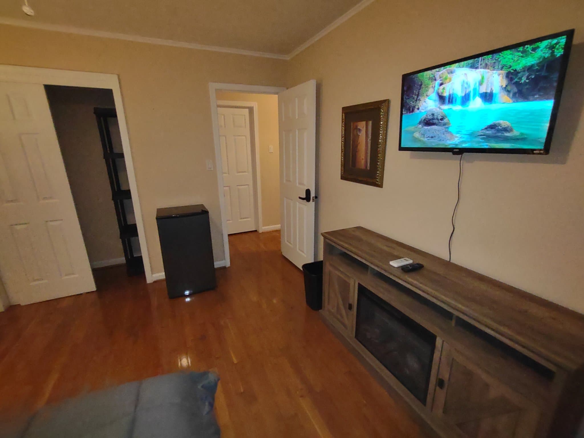 Norcross Single Room: 5823 Button gwinnett pl