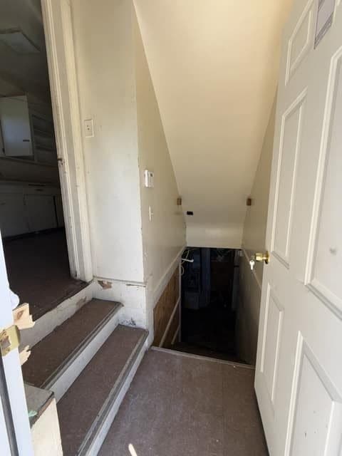 Flint House: 3501 Milbourne Ave