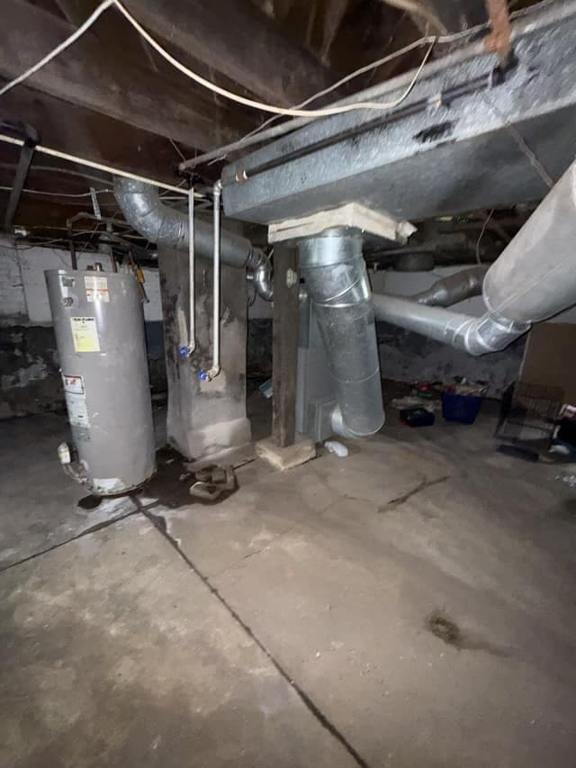 Decatur House: 1303 E Whitmer St