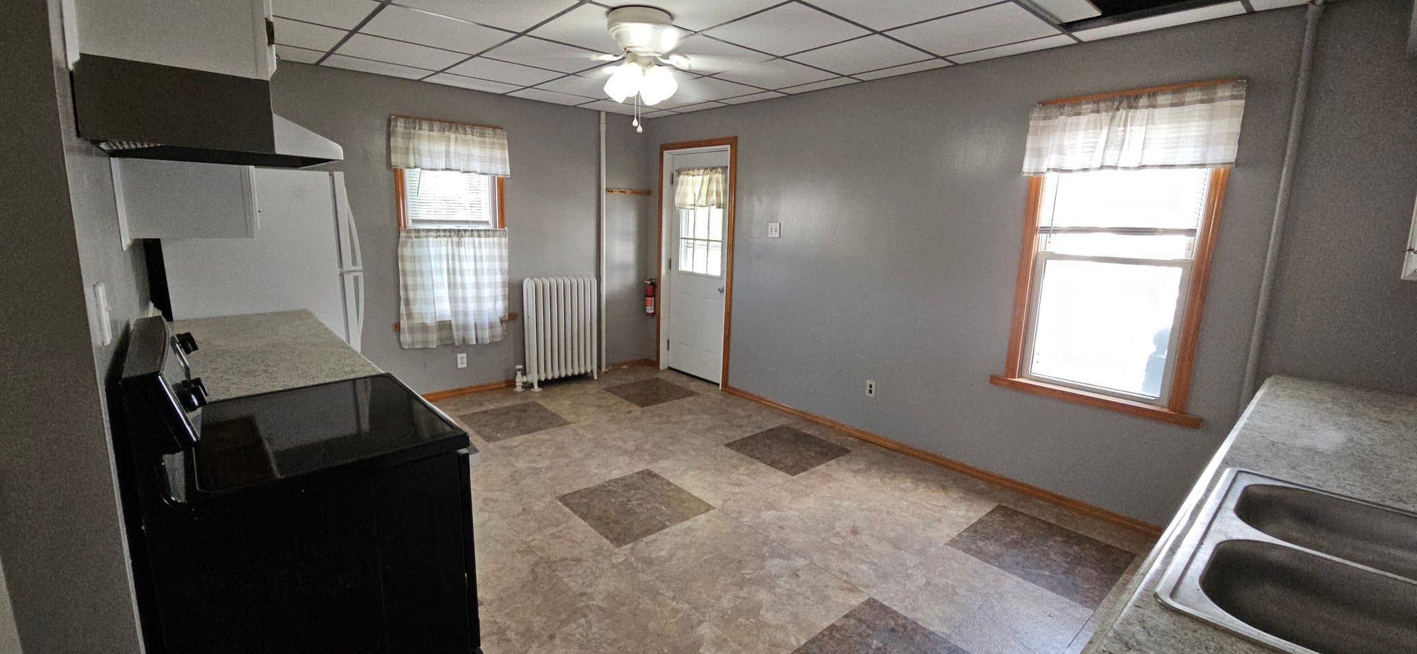 West Wyoming House: 14 Gregory St
