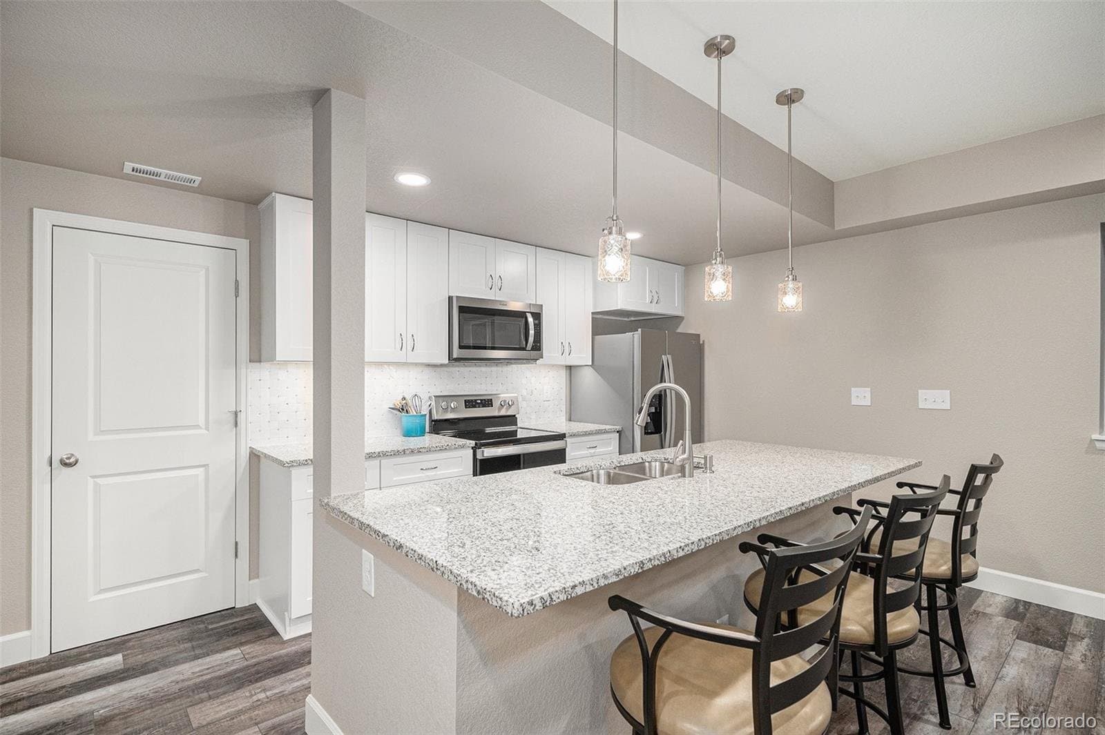 Castlerock House: 1170 McMurdo Cir