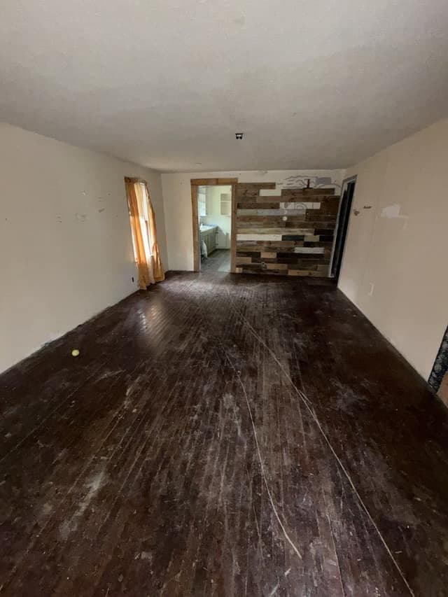 Alton House: 3024 Glenwood Ave