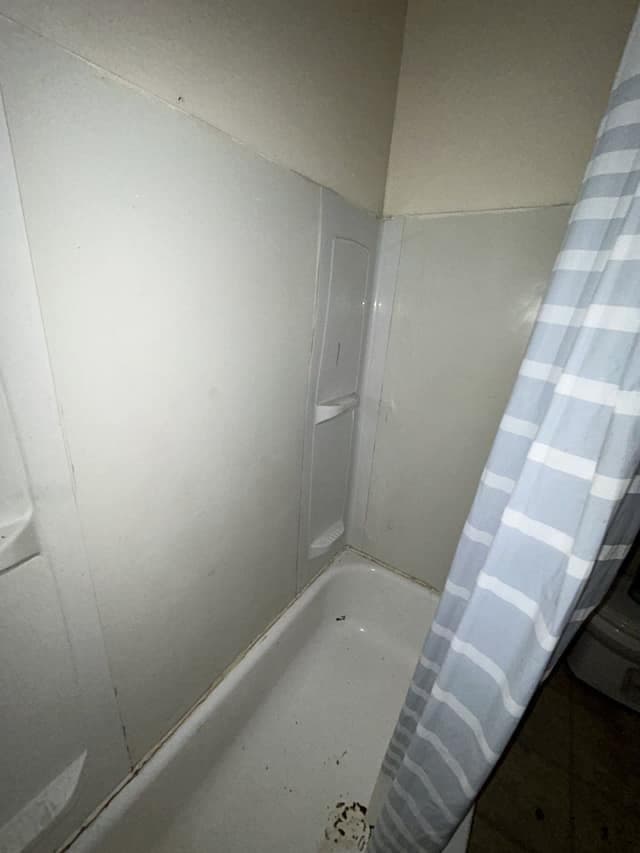 East St. Louis House: 5617 Warren Ave