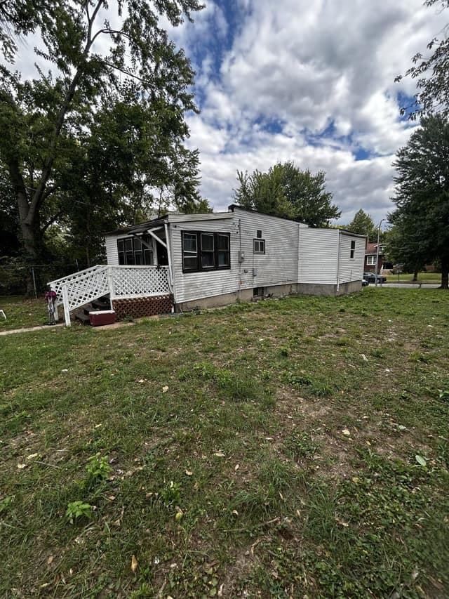 St. Louis House: 5417 Ruskin Ave
