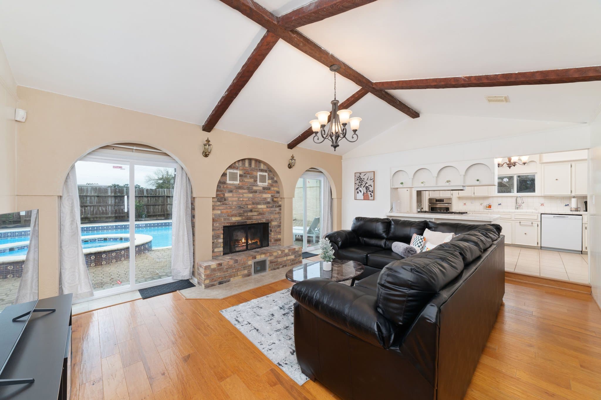 Houston House: 17403 Mossforest Dr