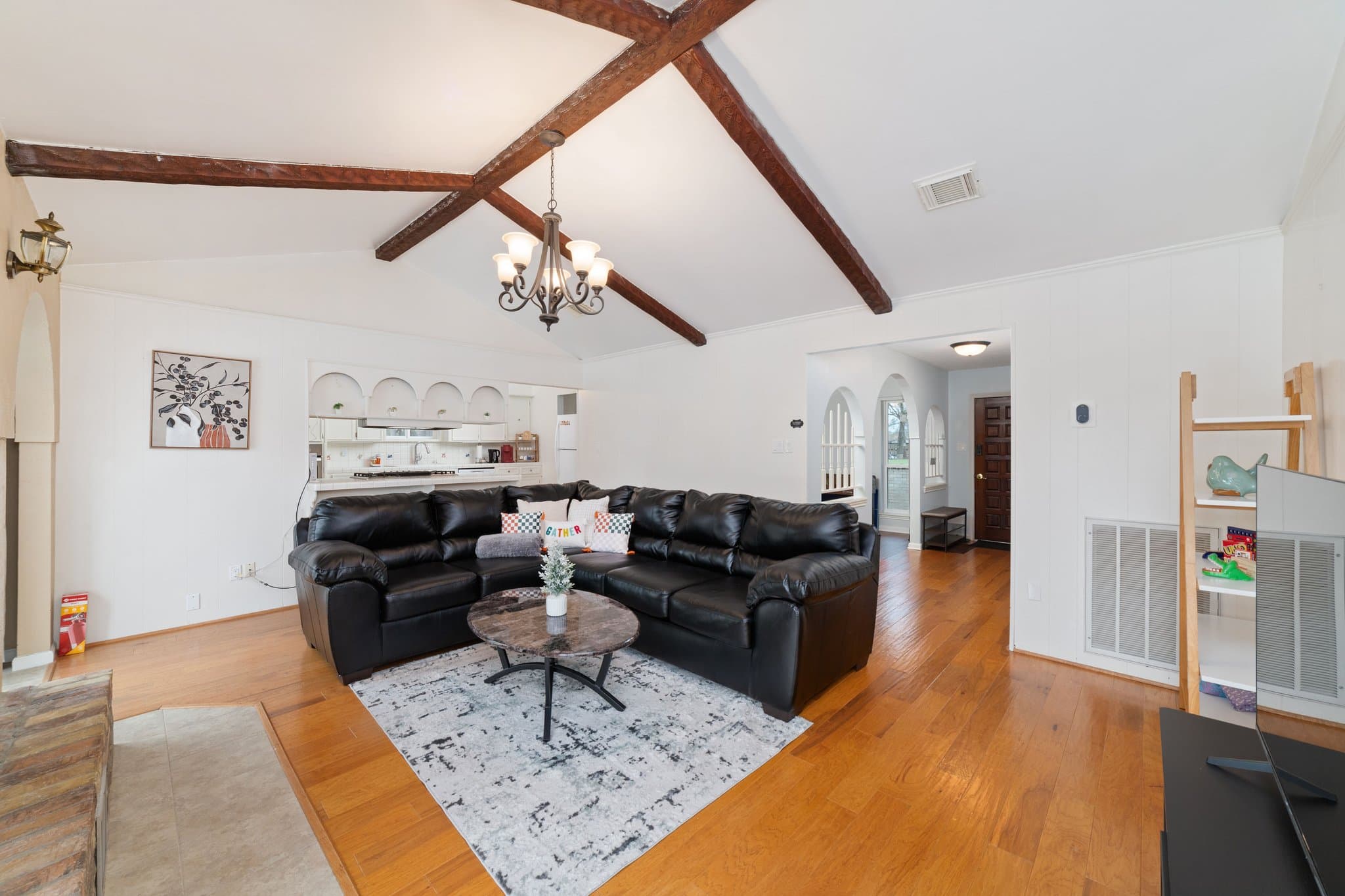 Houston House: 17403 Mossforest Dr