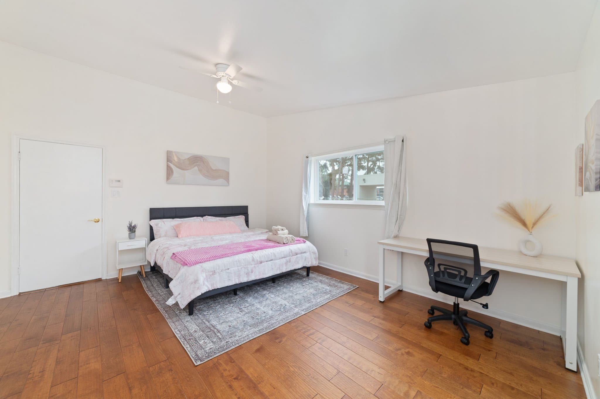 Houston House: 17403 Mossforest Dr