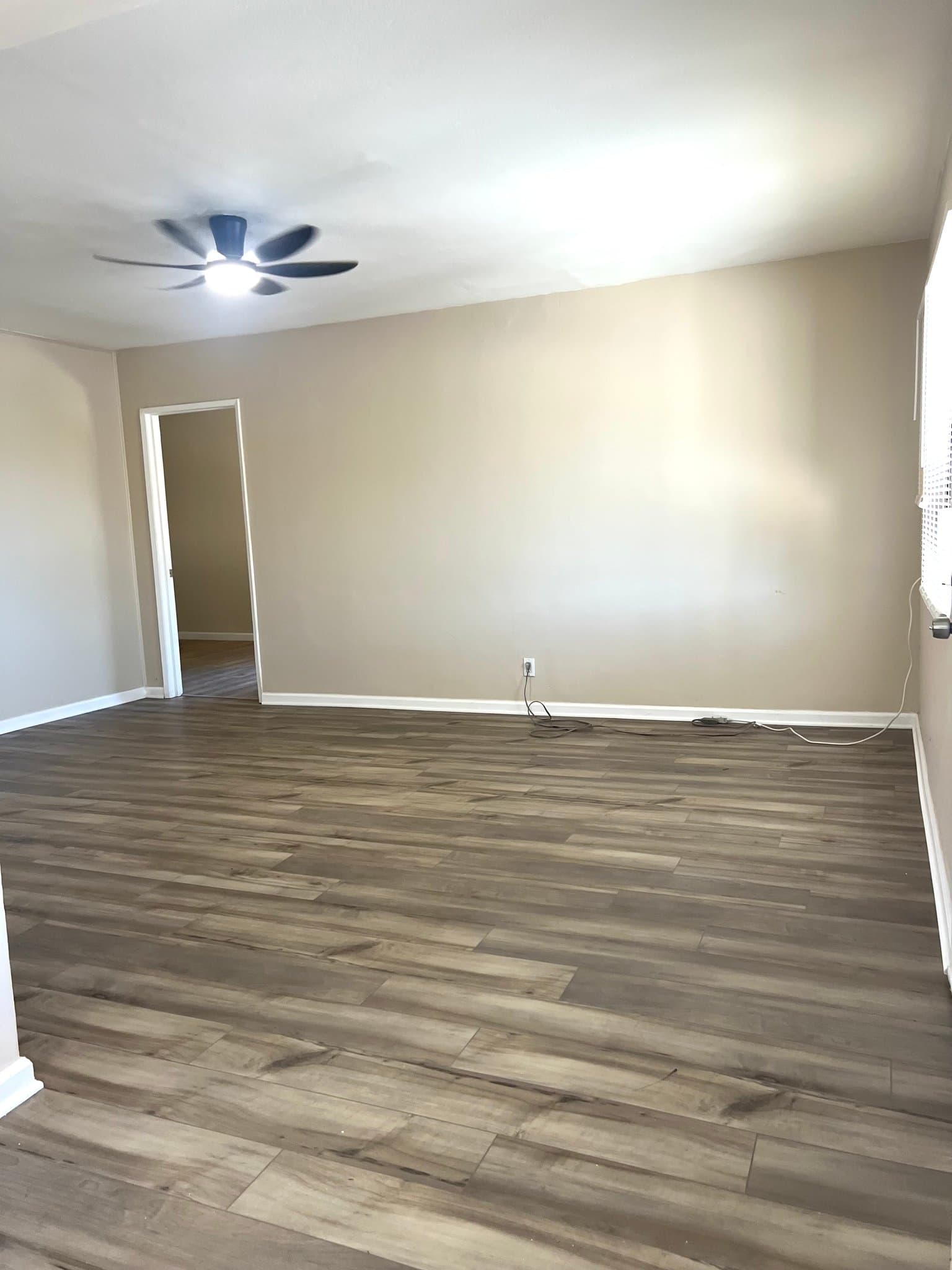 Paramount House: 13930 Anderson Street