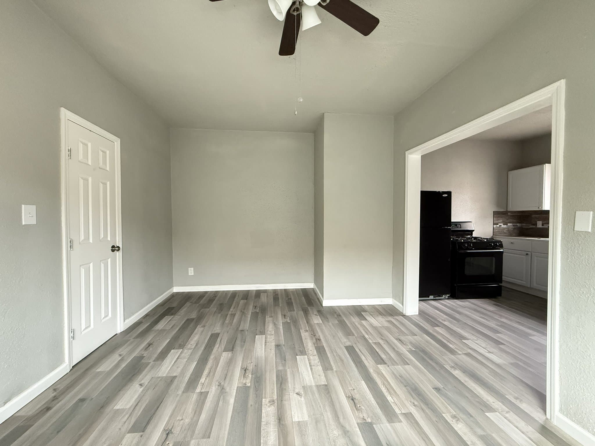 Houston Multiplex: 221 Caylor Street