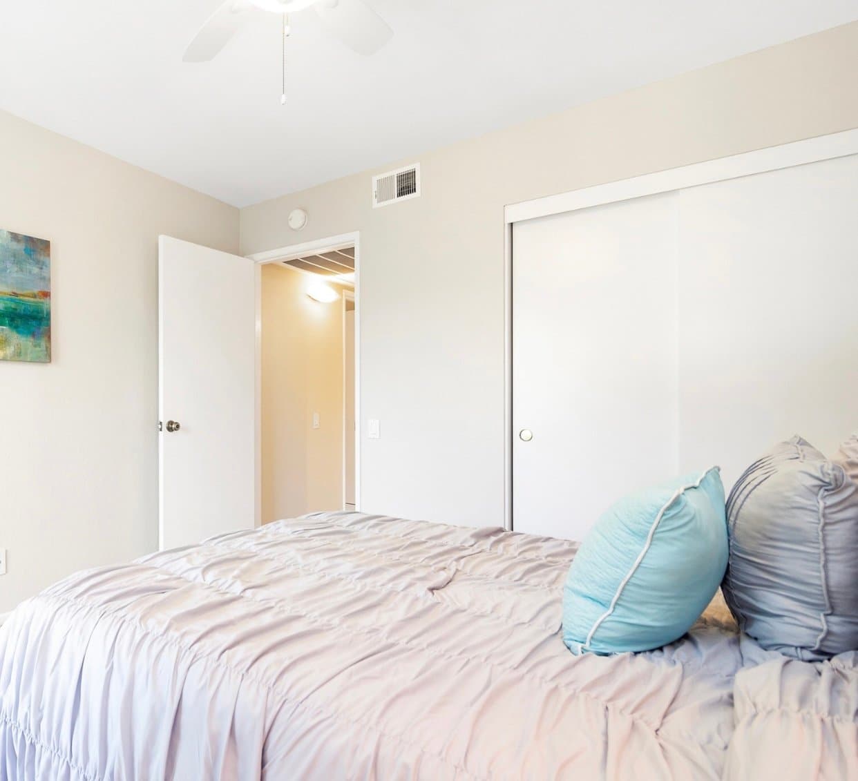 Eastvale Single Room: 13668 amberview pl