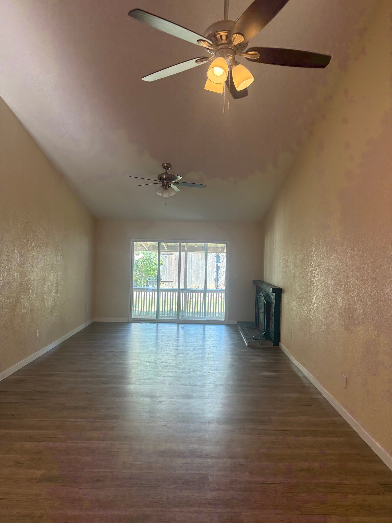 Rohnert Park House: 1315 Gillpepper Ln