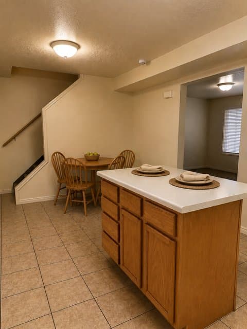 Logan Townhome: 961 N 100 W