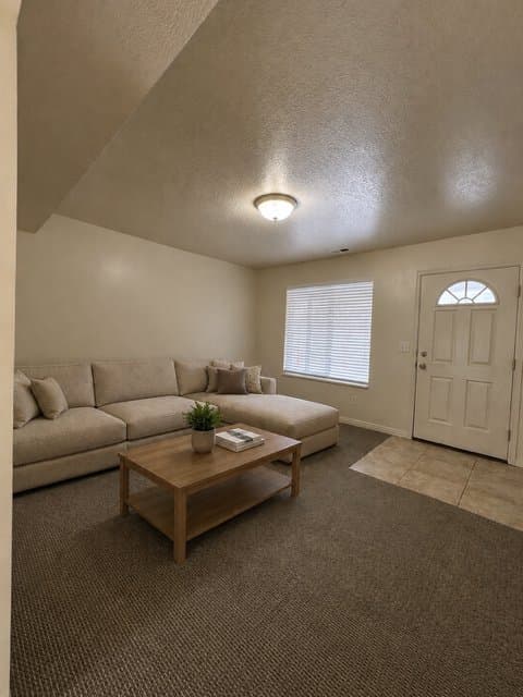 Logan Townhome: 961 N 100 W