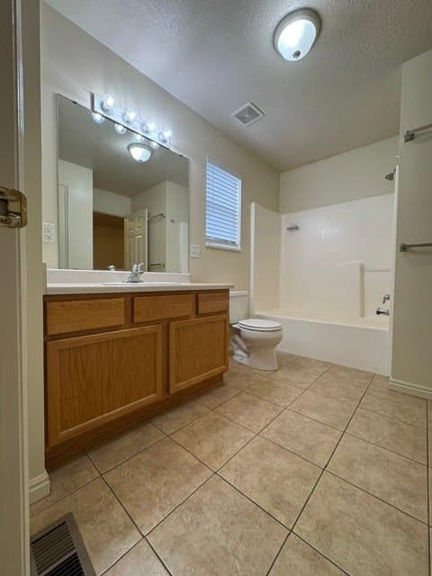 Logan Townhome: 961 N 100 W