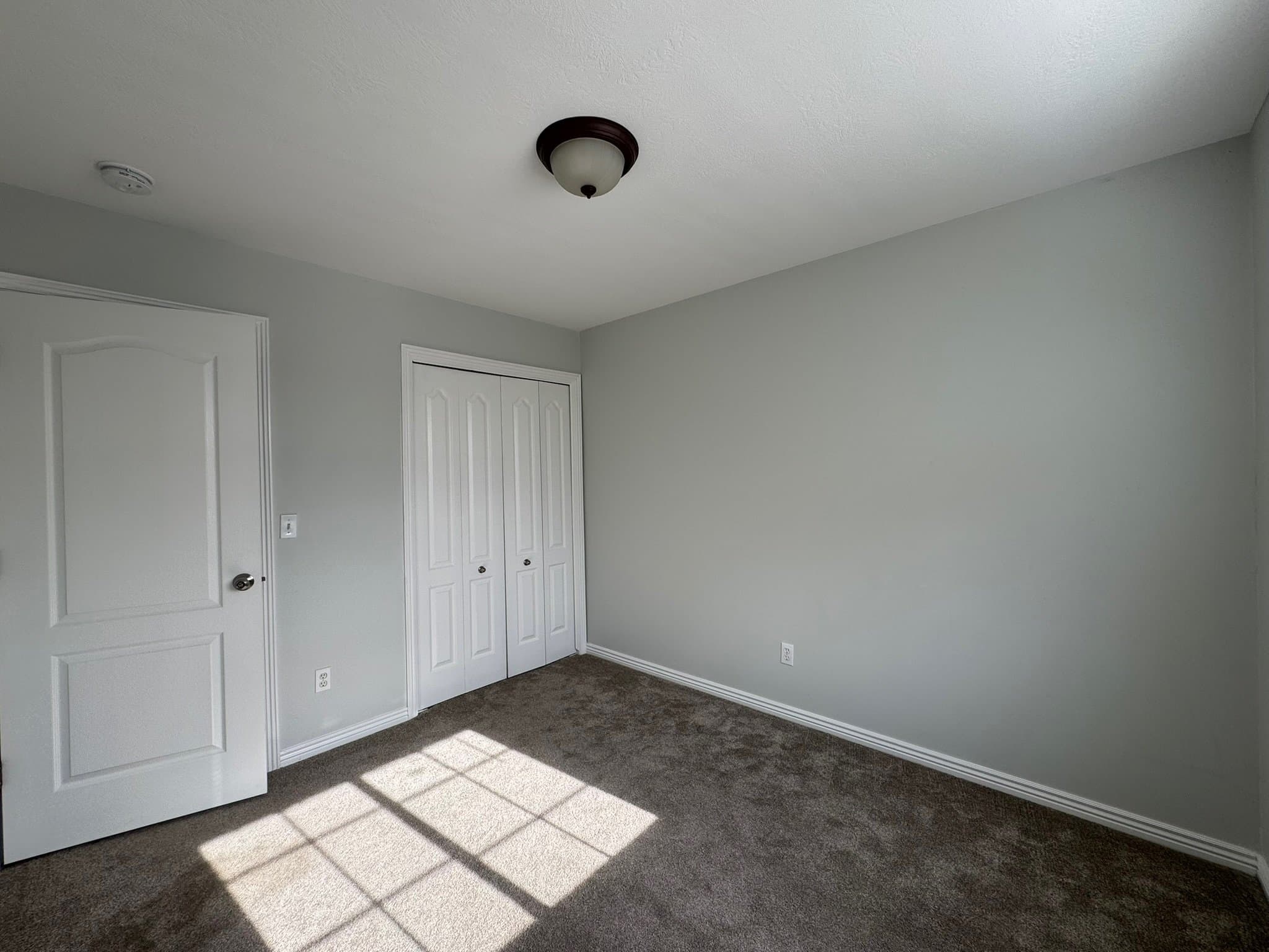 Provo Single Room: 1226 N 3020 W