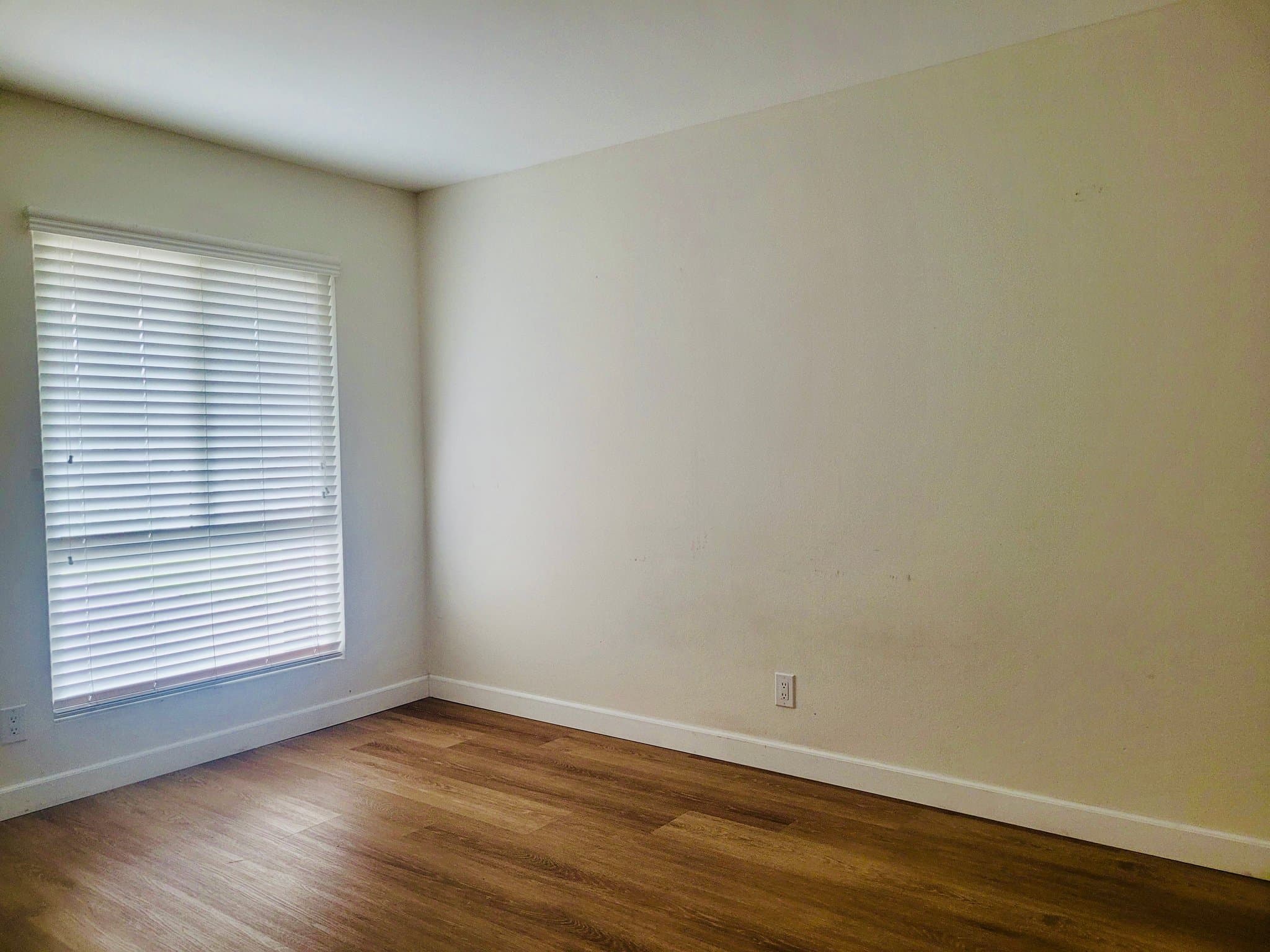 Cerritos House: 19718 Mapes Ave