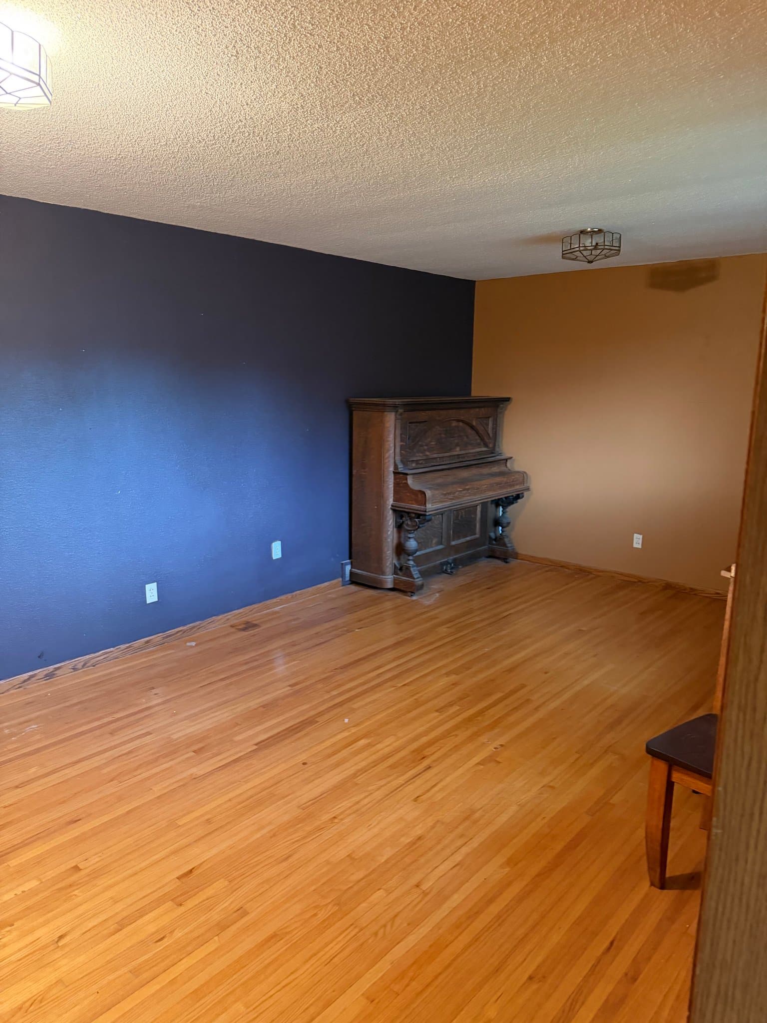 Clarkfield House: 713 13 Ave