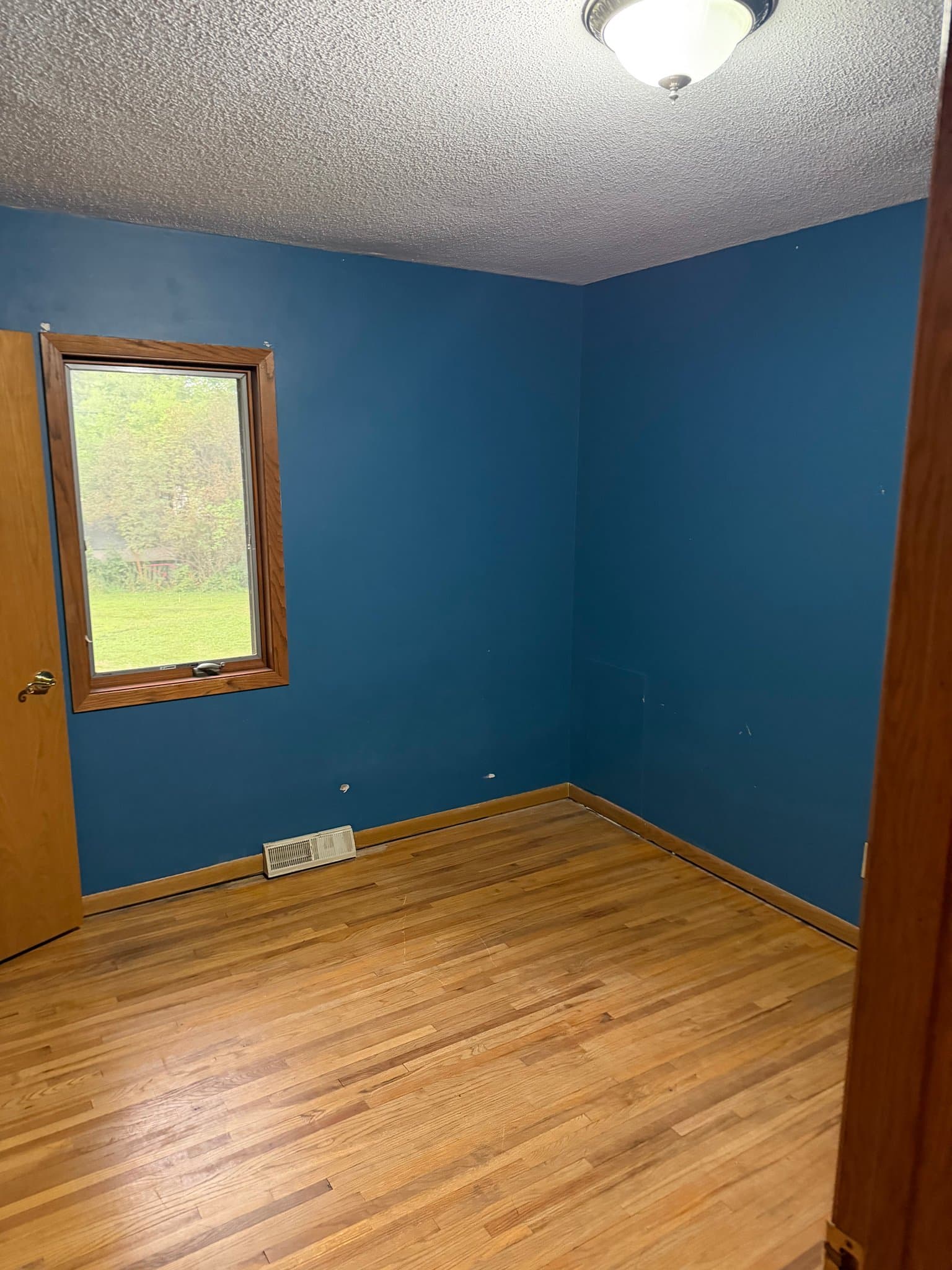 Clarkfield House: 713 13 Ave