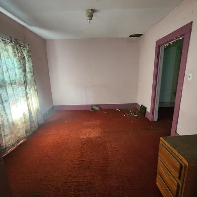 Cleveland House: 2847 E 98th St