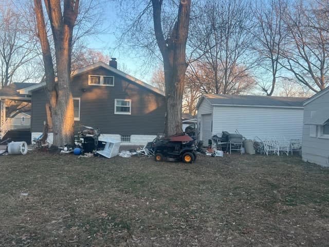 Decatur House: 1527 E Decatur St