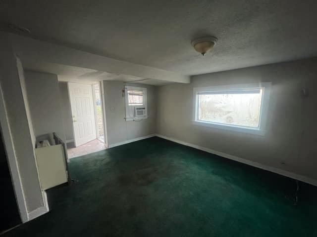 Decatur House: 1527 E Decatur St