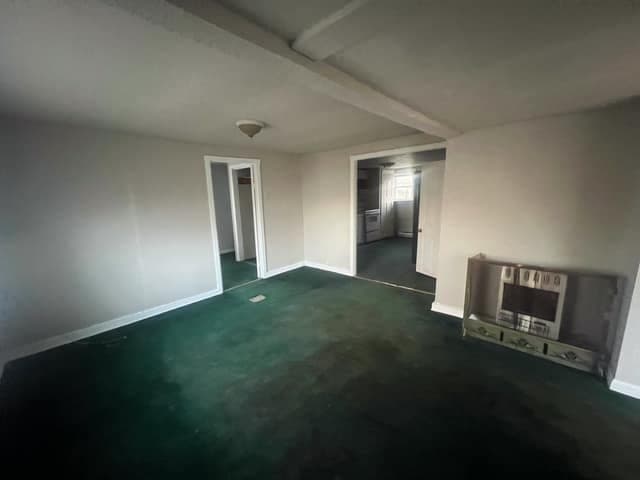 Decatur House: 1527 E Decatur St