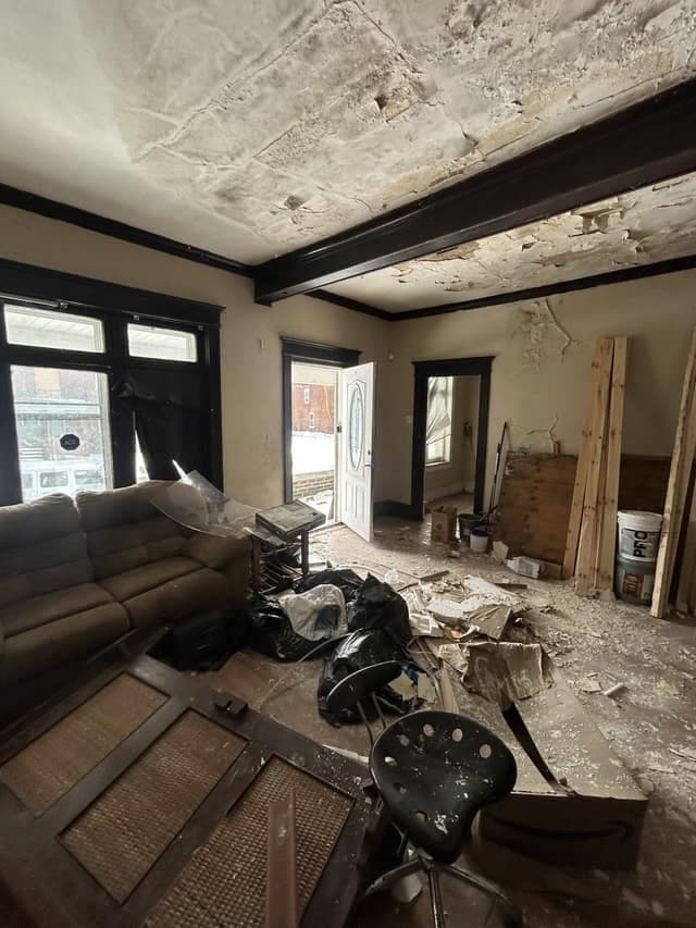 St. Louis House: 1337 Walton Ave