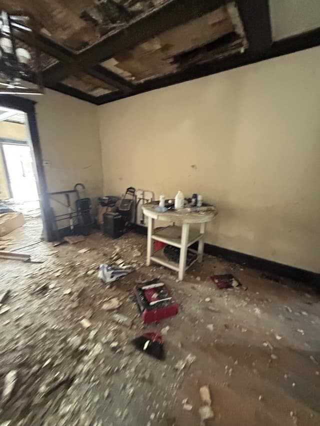 St. Louis House: 1337 Walton Ave