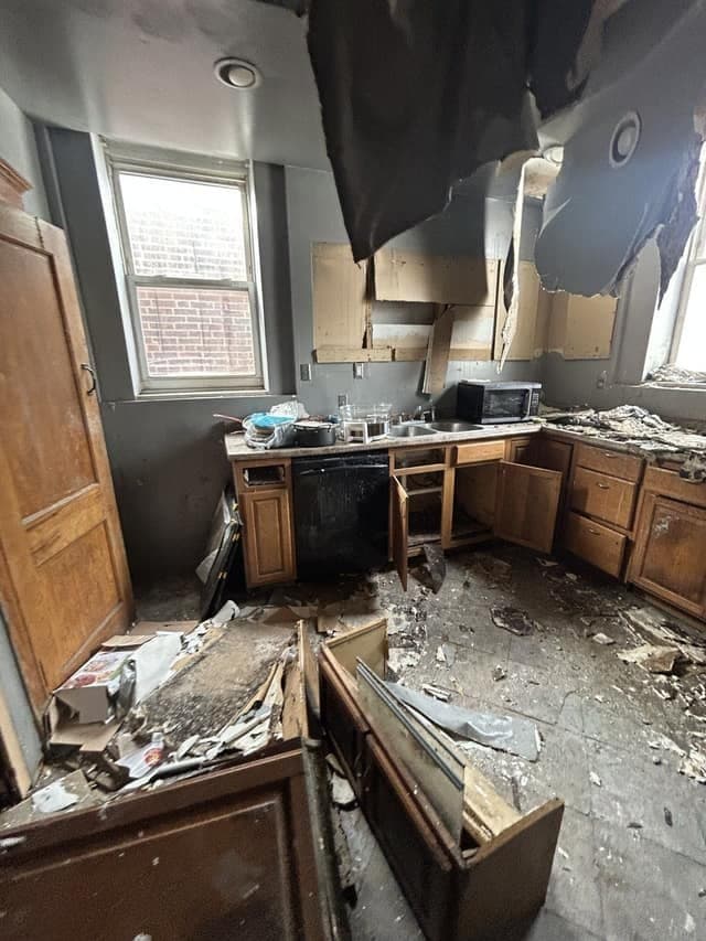 St. Louis House: 1337 Walton Ave