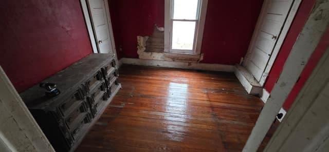 Centralia House: 1119 S Brookside Ave